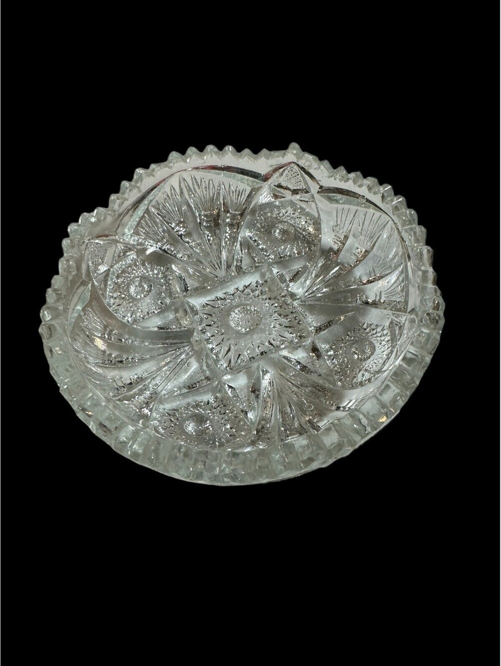 Antique Brilliant Cut Crystal Ashtray  5 1/2 “ Diameter EUC STUNNING